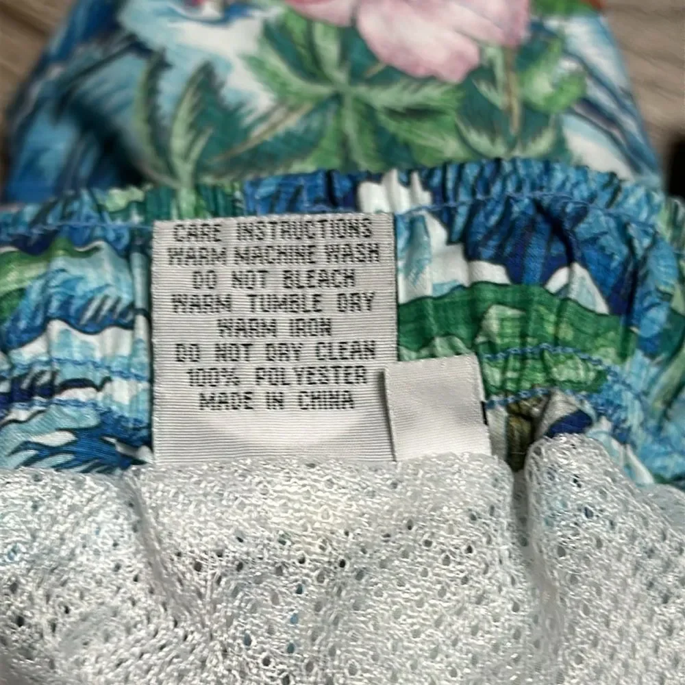 Franks 6” Volcano Oahu‎ Floral Print Lined Swim Shorts Size XL